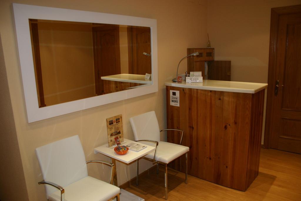 Hostal Hispanico I Salamanca Buitenkant foto
