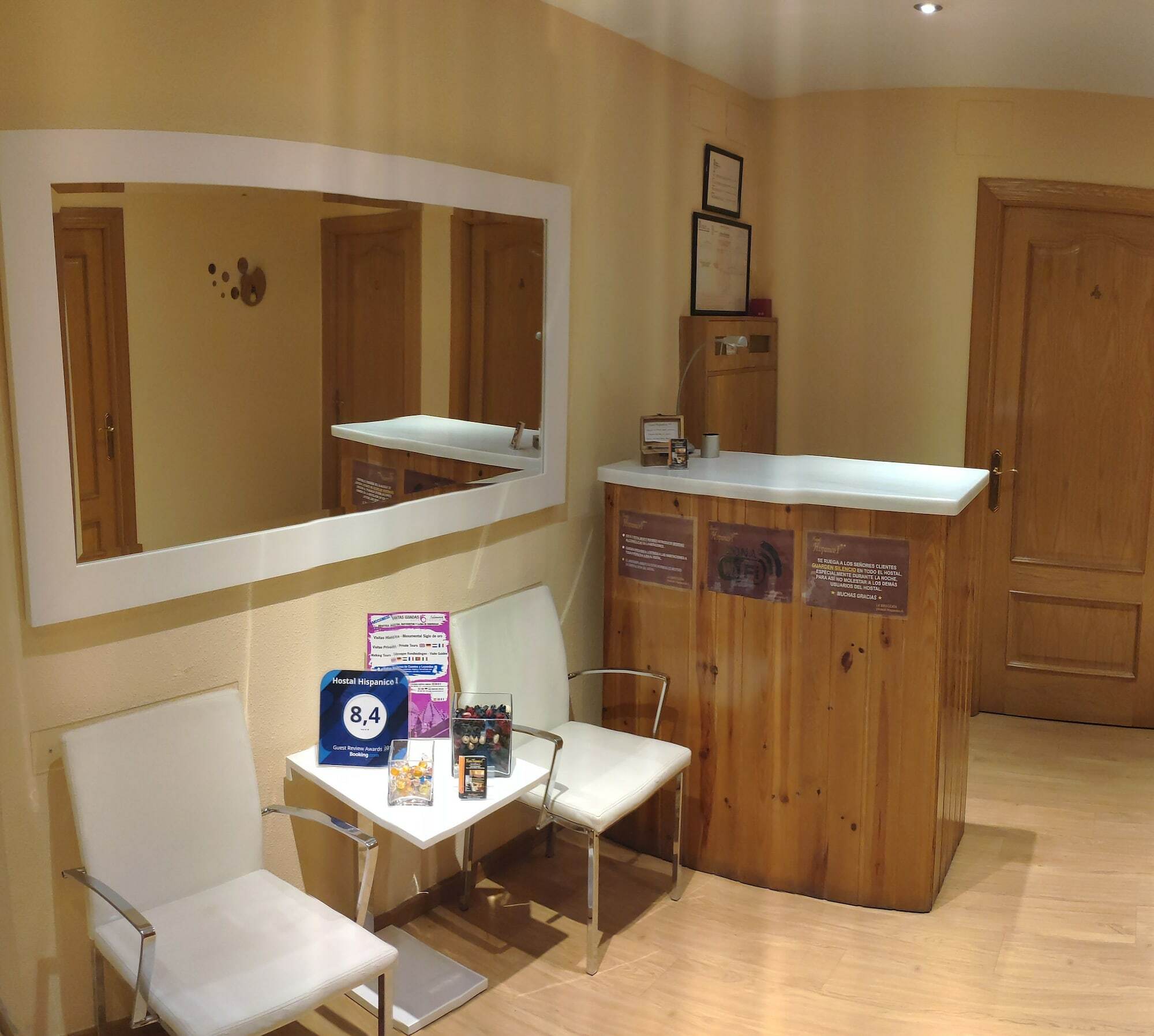 Hostal Hispanico I Salamanca Buitenkant foto